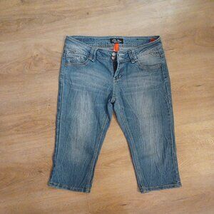 Deja Bleu denim capri pants